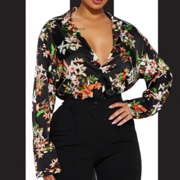 Fashion Nova Floral Satin Button Up Blouse Business Casual Semi-Formal Small - Picture 1 of 10